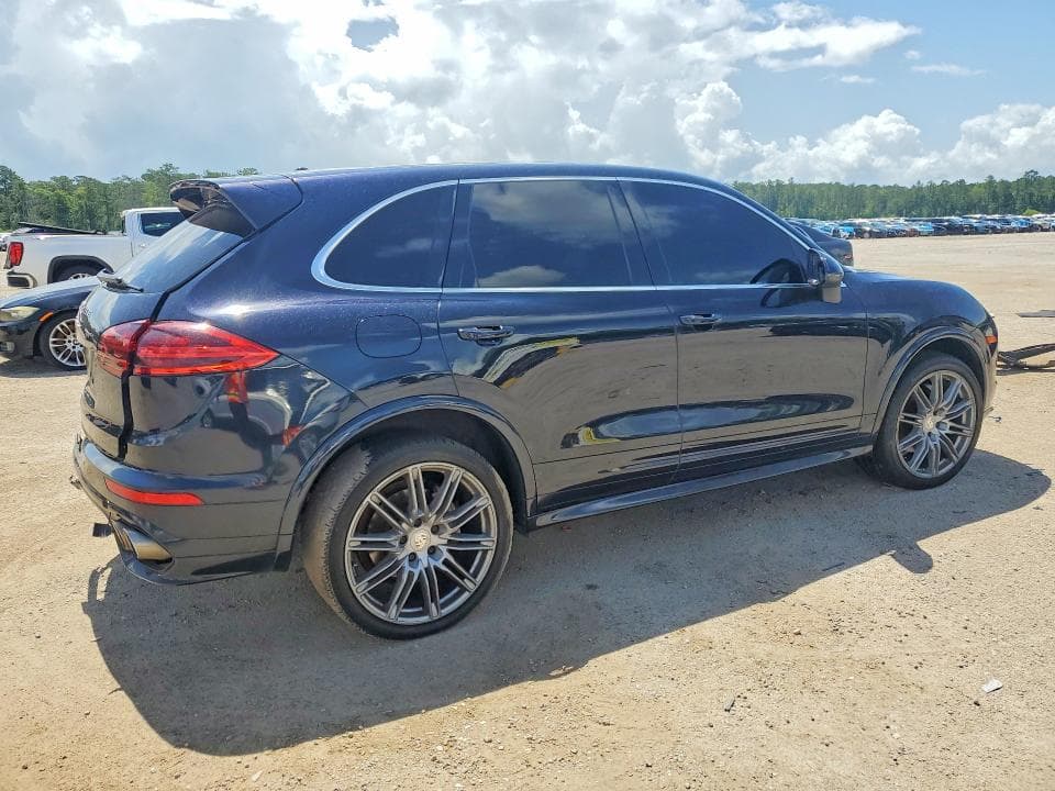 2016 PORSCHE CAYENNE S 3