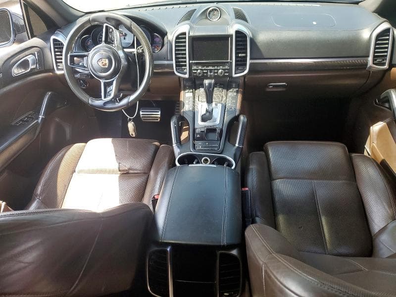 2016 PORSCHE CAYENNE S 8
