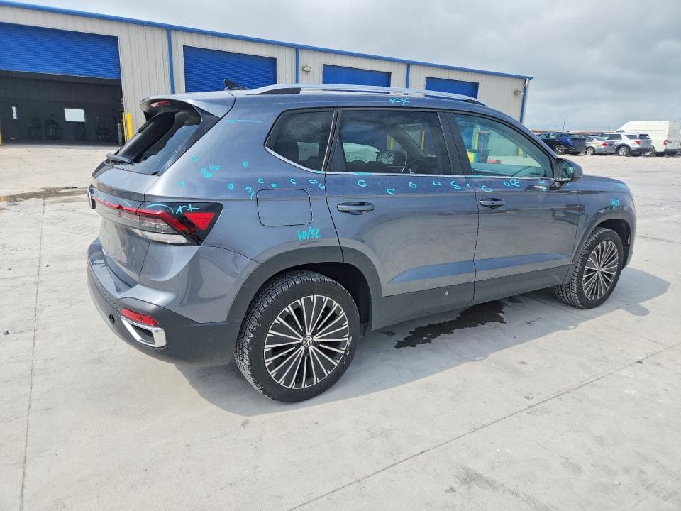 2025 VOLKSWAGEN TAOS SE SE 3