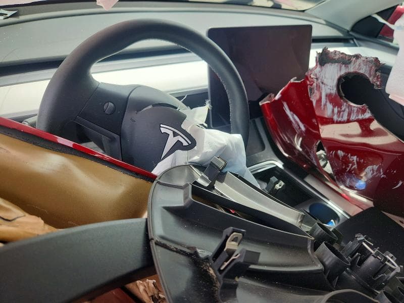 2024 TESLA MODEL Y 8