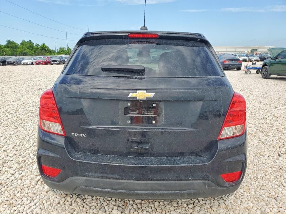 2020 CHEVROLET TRAX LS 6