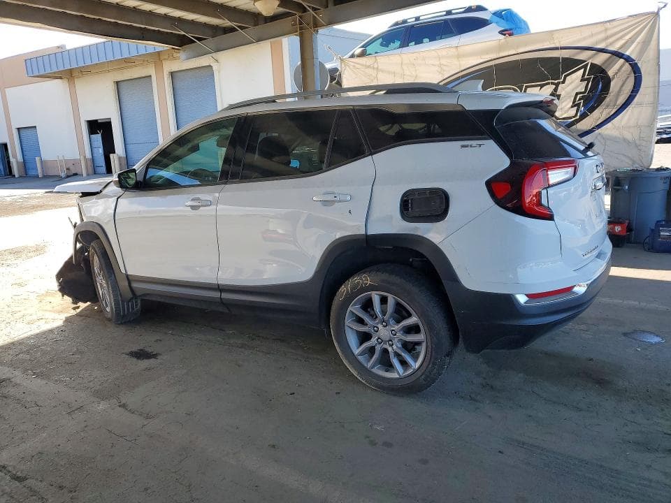 2024 GMC TERRAIN SLT 2