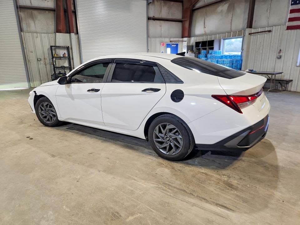 2024 HYUNDAI ELANTRA SEL 2