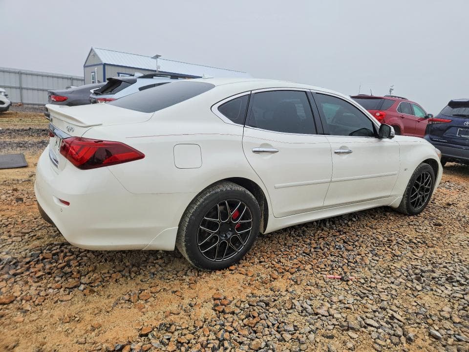 2019 INFINITI Q70 3.7 LUXE 3.7 LUXE 3
