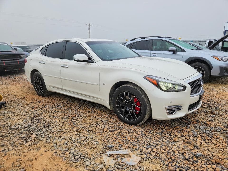 2019 INFINITI Q70 3.7 LUXE 3.7 LUXE 4