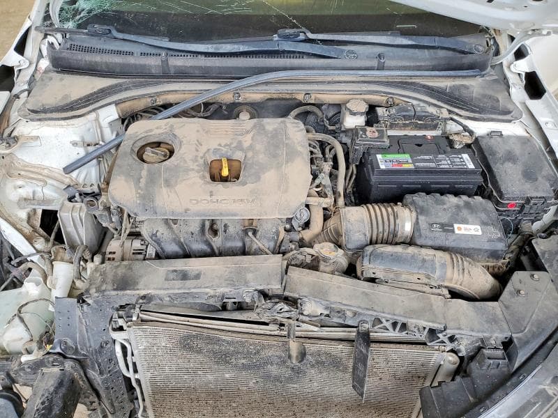 2019 HYUNDAI ELANTRA SE SE 11