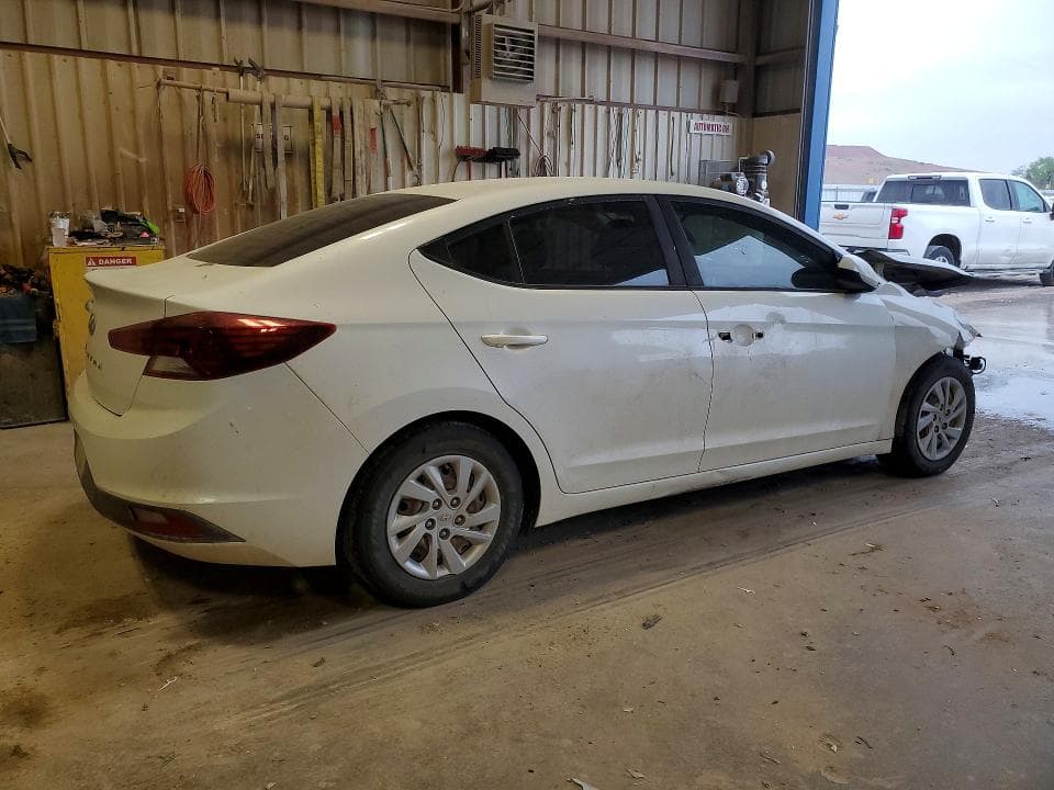 2019 HYUNDAI ELANTRA SE SE 3