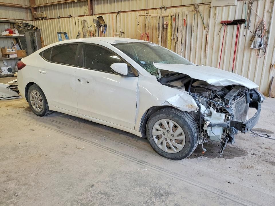 2019 HYUNDAI ELANTRA SE SE 4