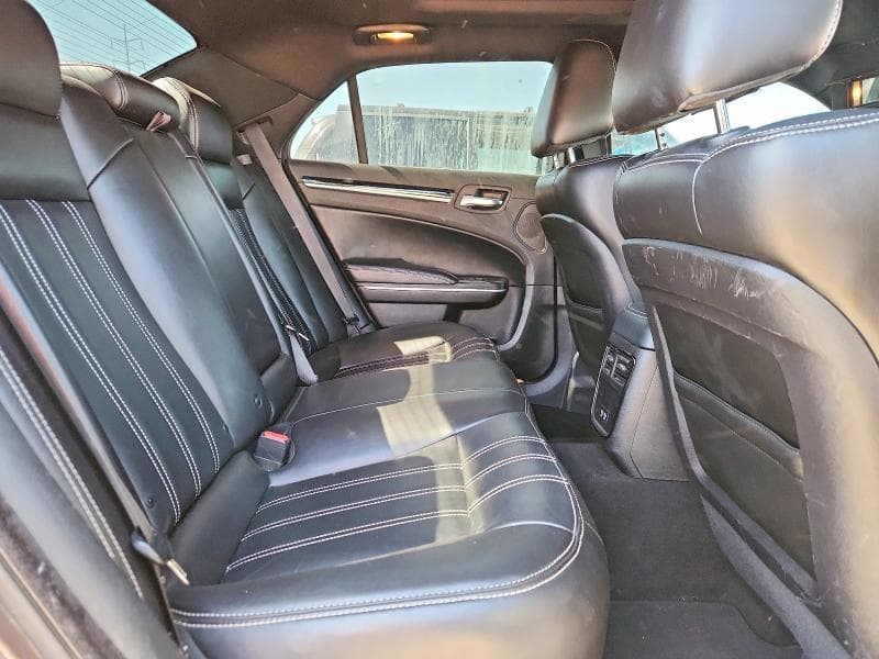 2023 CHRYSLER 300 S 10