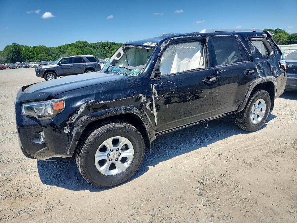 2017 TOYOTA 4RUNNER SR5 1