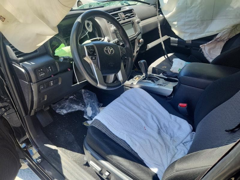 2017 TOYOTA 4RUNNER SR5 8