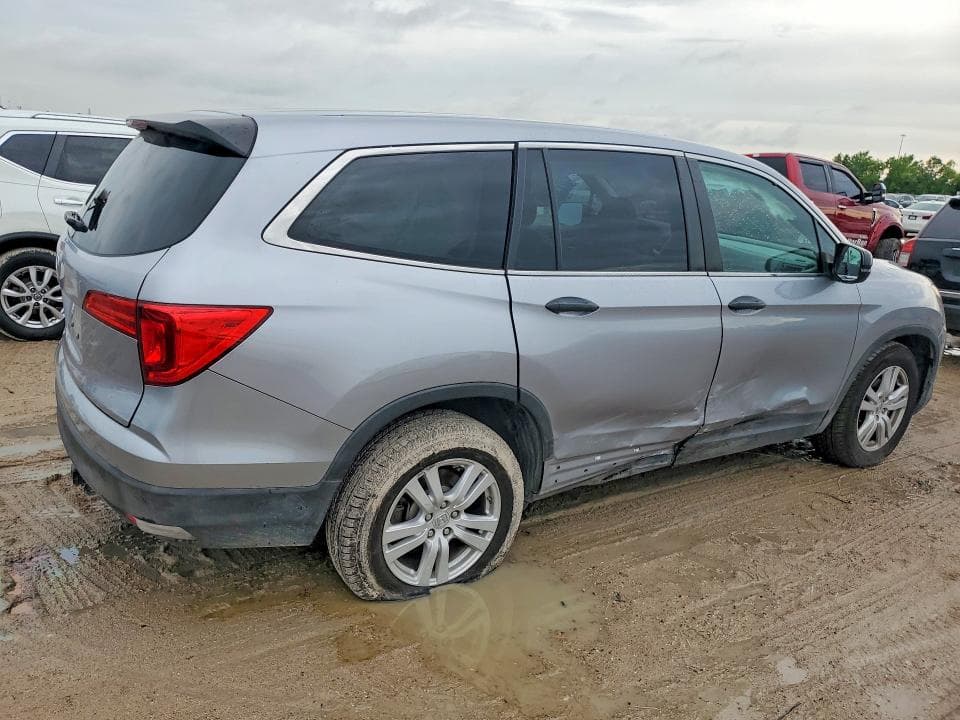 2017 HONDA PILOT LX 3