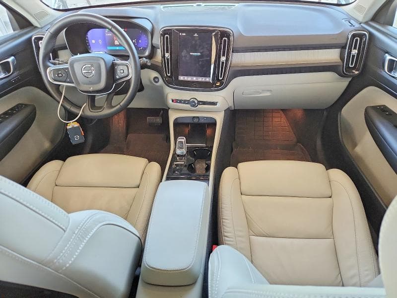 2023 VOLVO XC40 PLUS PLUS 8