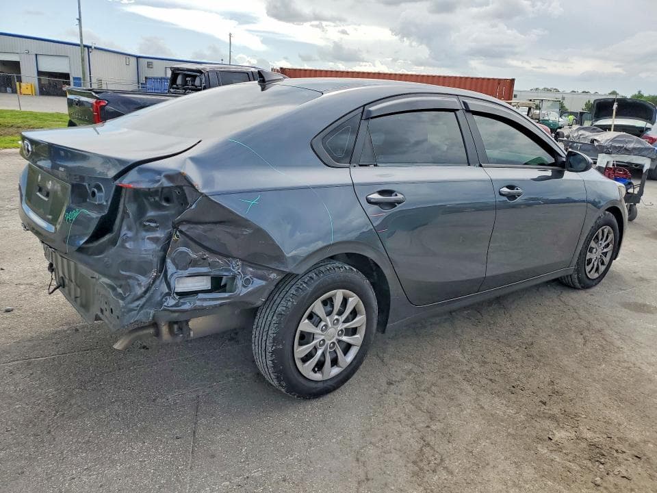 2021 KIA FORTE FE 3