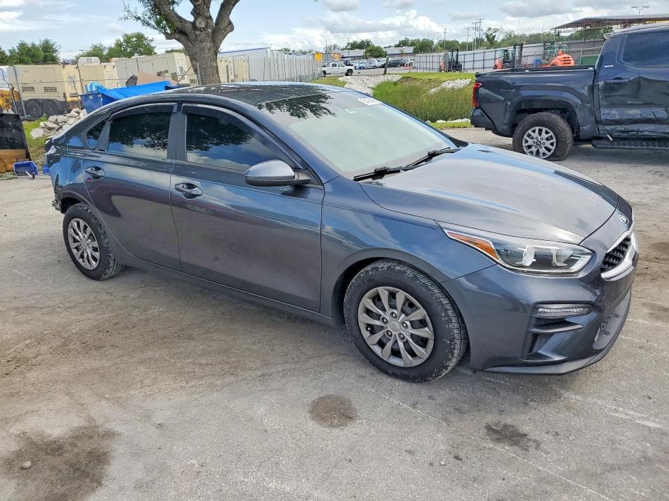2021 KIA FORTE FE 4