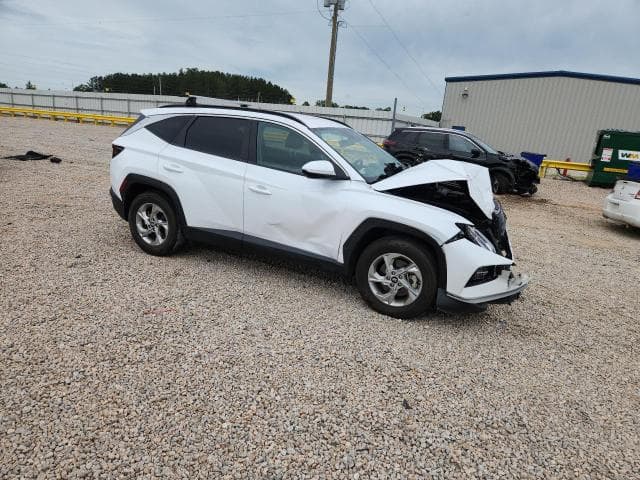 2024 HYUNDAI TUCSON SEL 4