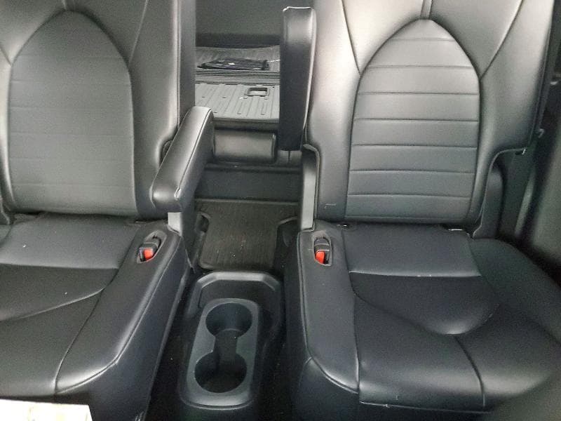 2023 TOYOTA HIGHLANDER XLE 10