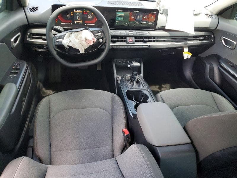 2025 KIA K4 LX LX 8