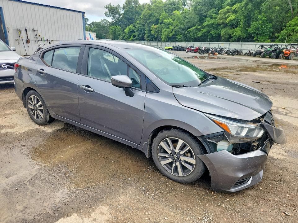 2020 NISSAN VERSA SV SV 4