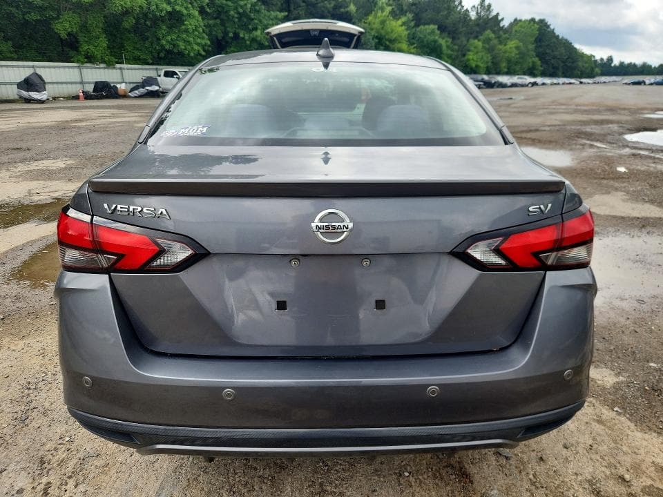 2020 NISSAN VERSA SV SV 6
