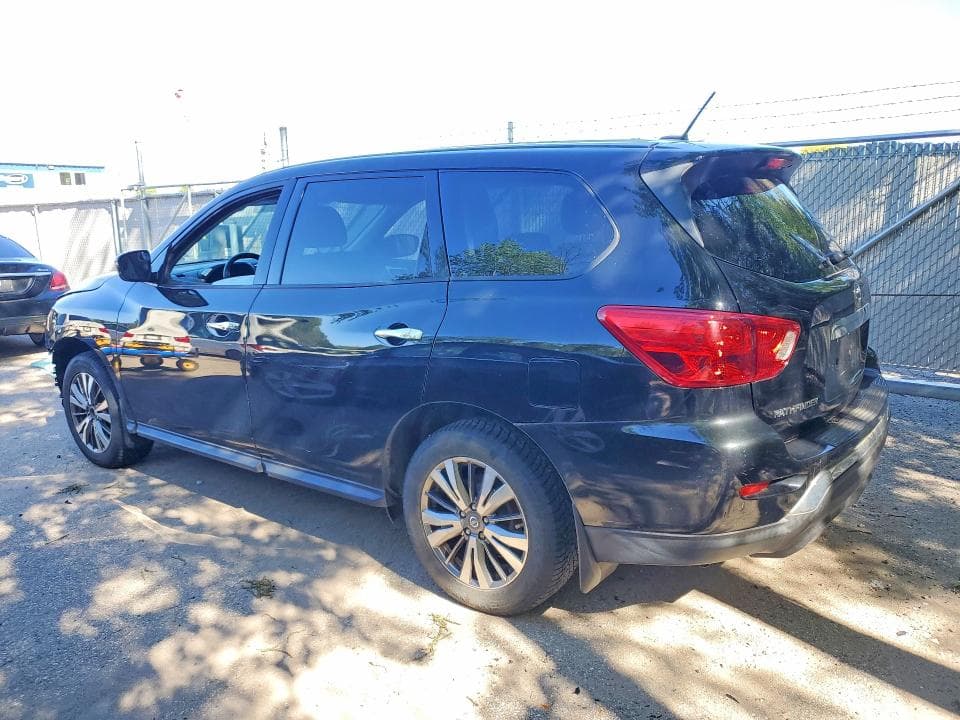 2018 NISSAN PATHFINDER S 2