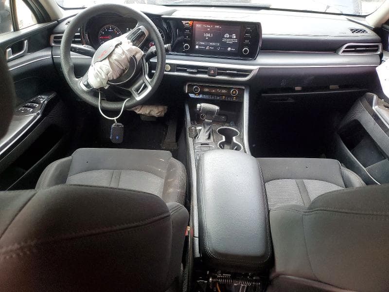 2022 KIA K5 LXS 8