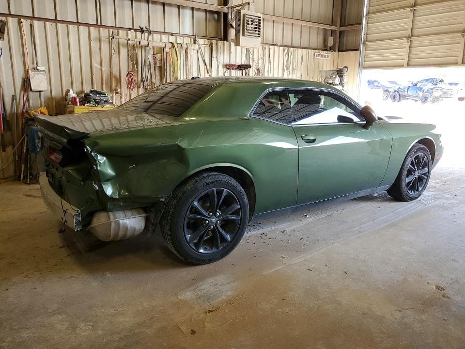 2022 DODGE CHALLENGER SXT 3