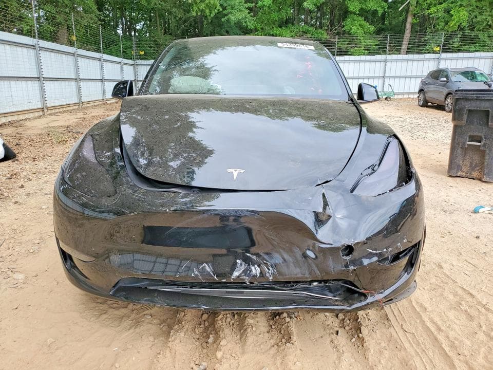 2024 TESLA MODEL Y 5
