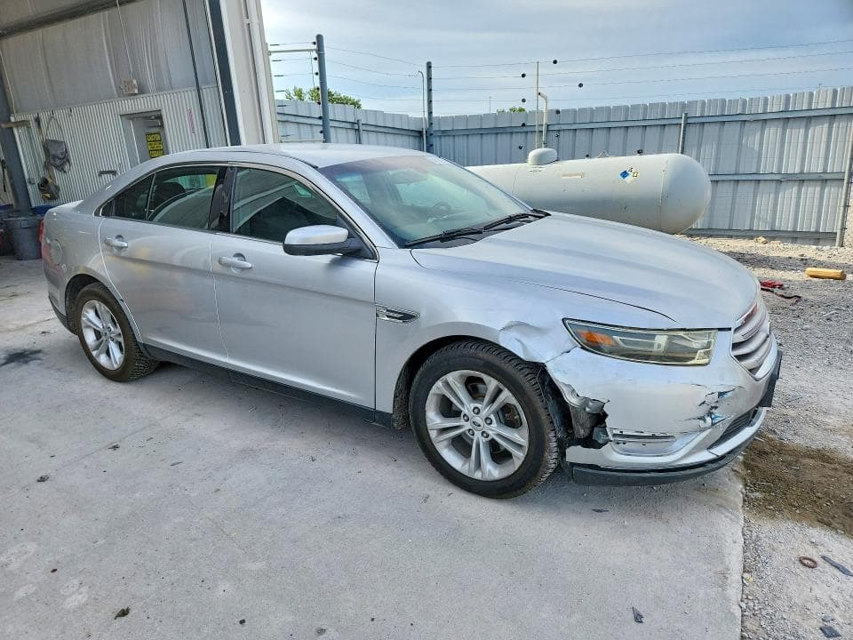2018 FORD TAURUS SEL 4