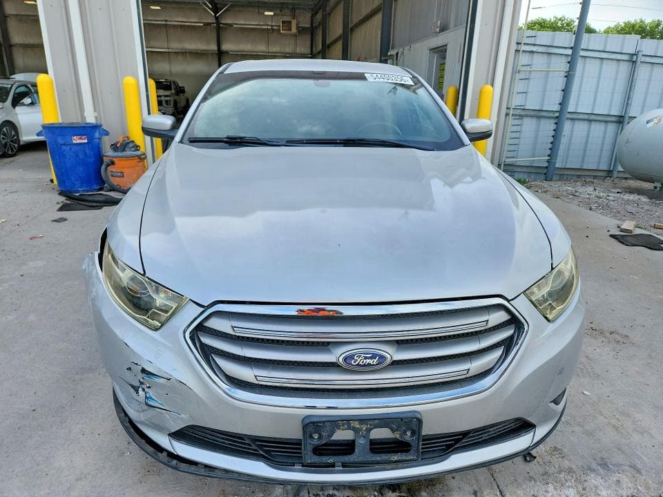2018 FORD TAURUS SEL 5