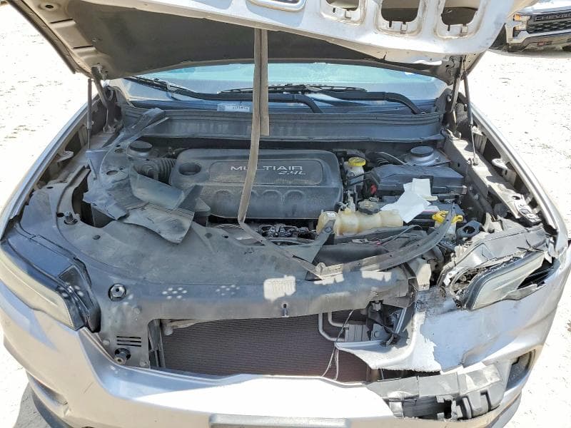 2019 JEEP CHEROKEE LATITUDE 12