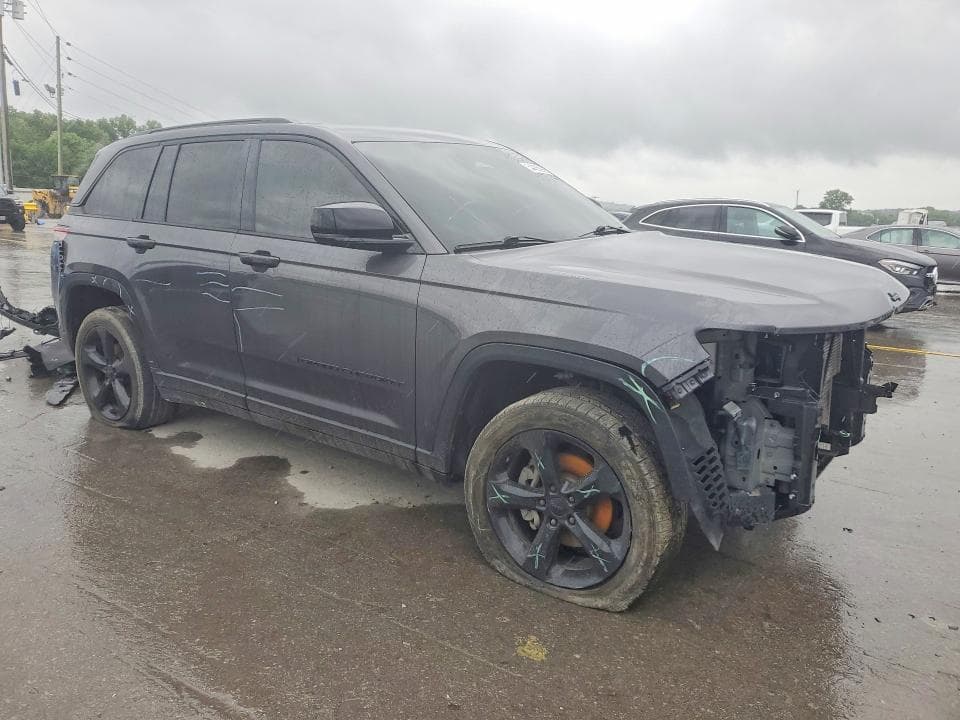 2023 JEEP GRAND CHEROKEE LAREDO 4