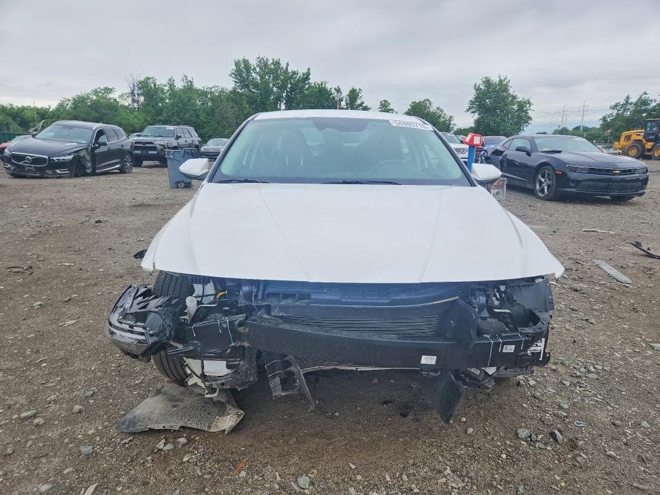 2025 HYUNDAI ELANTRA SE 5