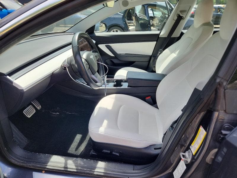 2018 TESLA MODEL 3 7