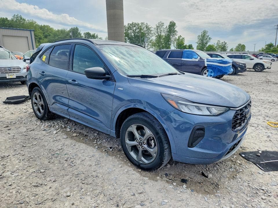 2024 FORD ESCAPE ST LINE 4