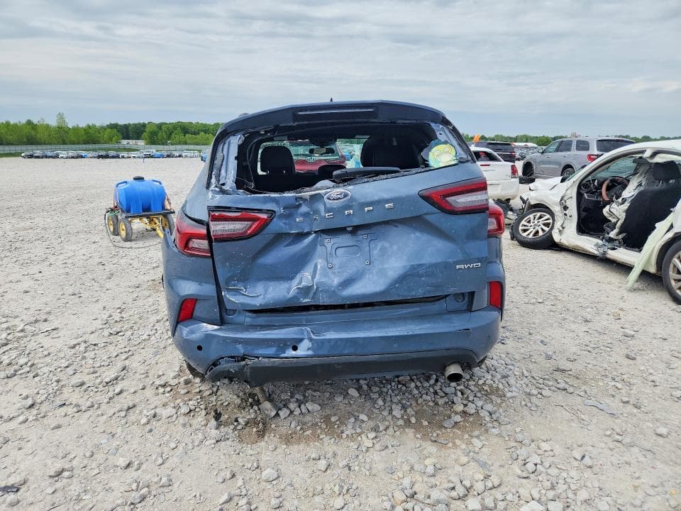2024 FORD ESCAPE ST LINE 6