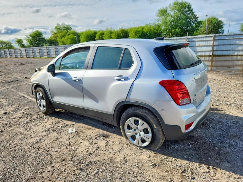 2018 CHEVROLET TRAX LS 2