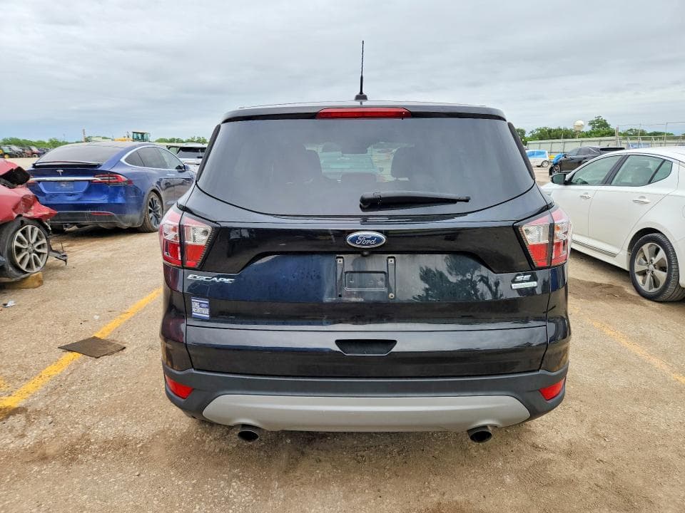 2017 FORD ESCAPE SE 6