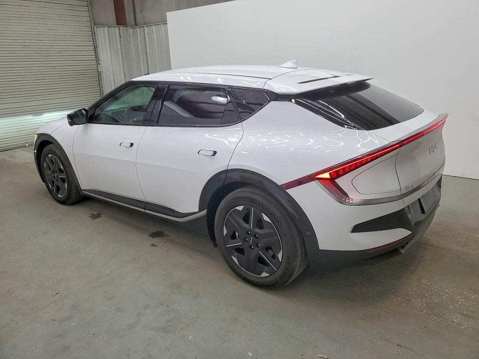 2025 KIA EV6 WIND 2