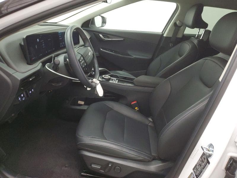 2025 KIA EV6 WIND 7