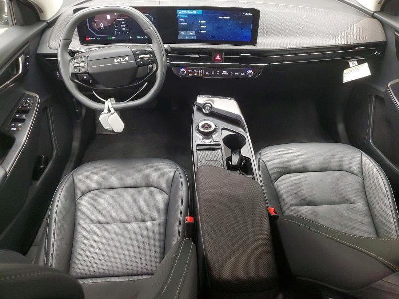 2025 KIA EV6 WIND 8