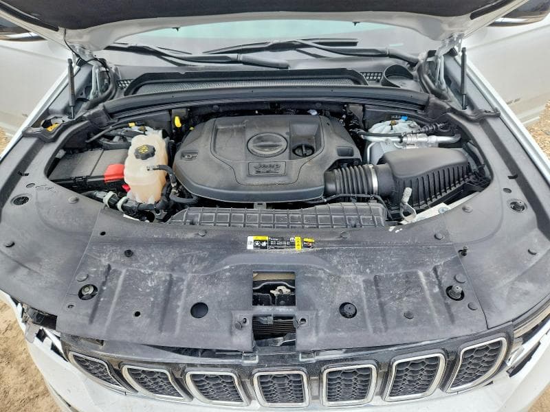 2021 JEEP GRAND CHEROKEE L OVERLAND 11