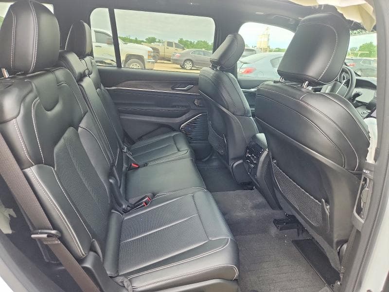 2021 JEEP GRAND CHEROKEE L OVERLAND 10