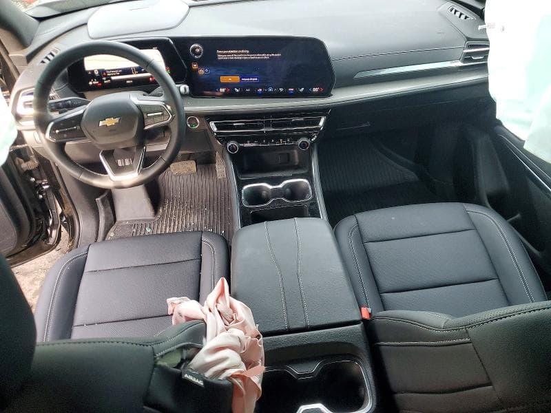 2026 CHEVROLET TRAVERSE LT 8