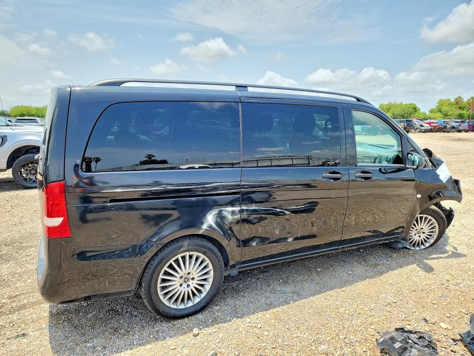 2018 MERCEDES-BENZ METRIS 3