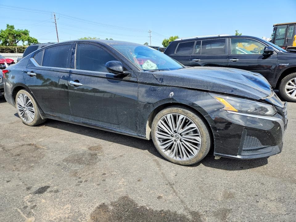 2023 NISSAN ALTIMA SL 4