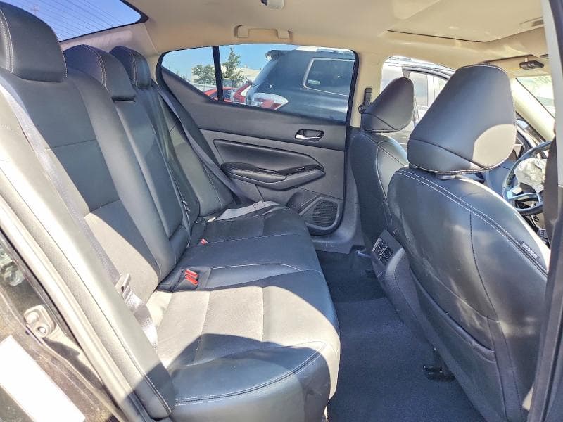 2023 NISSAN ALTIMA SL 10
