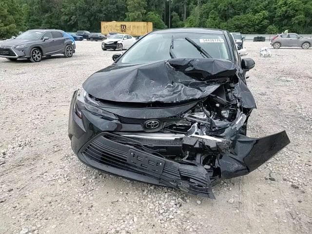 2026 TOYOTA COROLLA LE LE 13