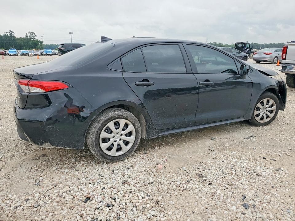 2026 TOYOTA COROLLA LE LE 3