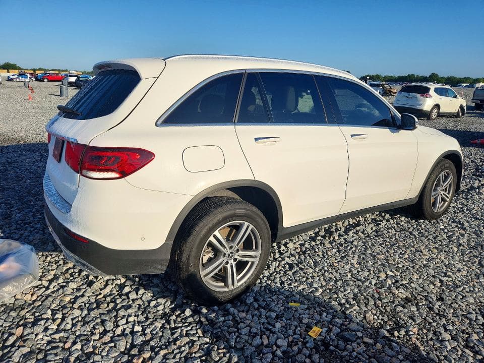 2022 MERCEDES-BENZ GLC 300 3